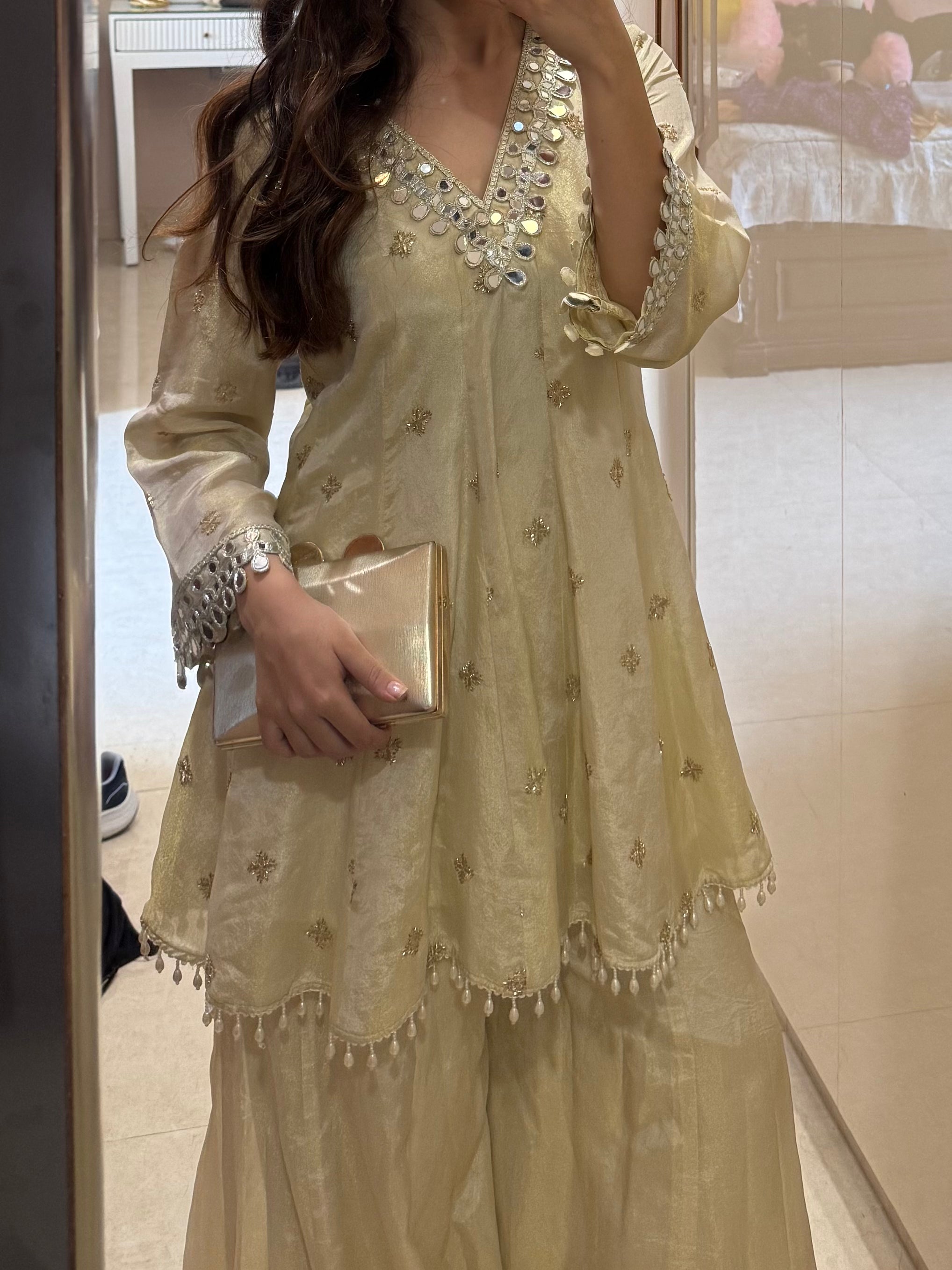 Pearl White Noorat